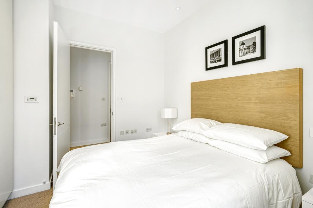 Crown Estate Flat...