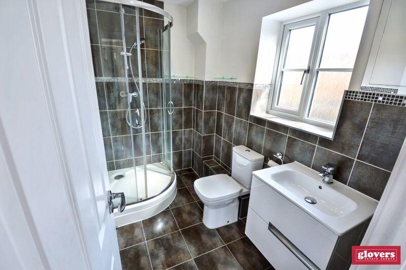 BEDROOM 1 EN SUITE SHOWER ROOM