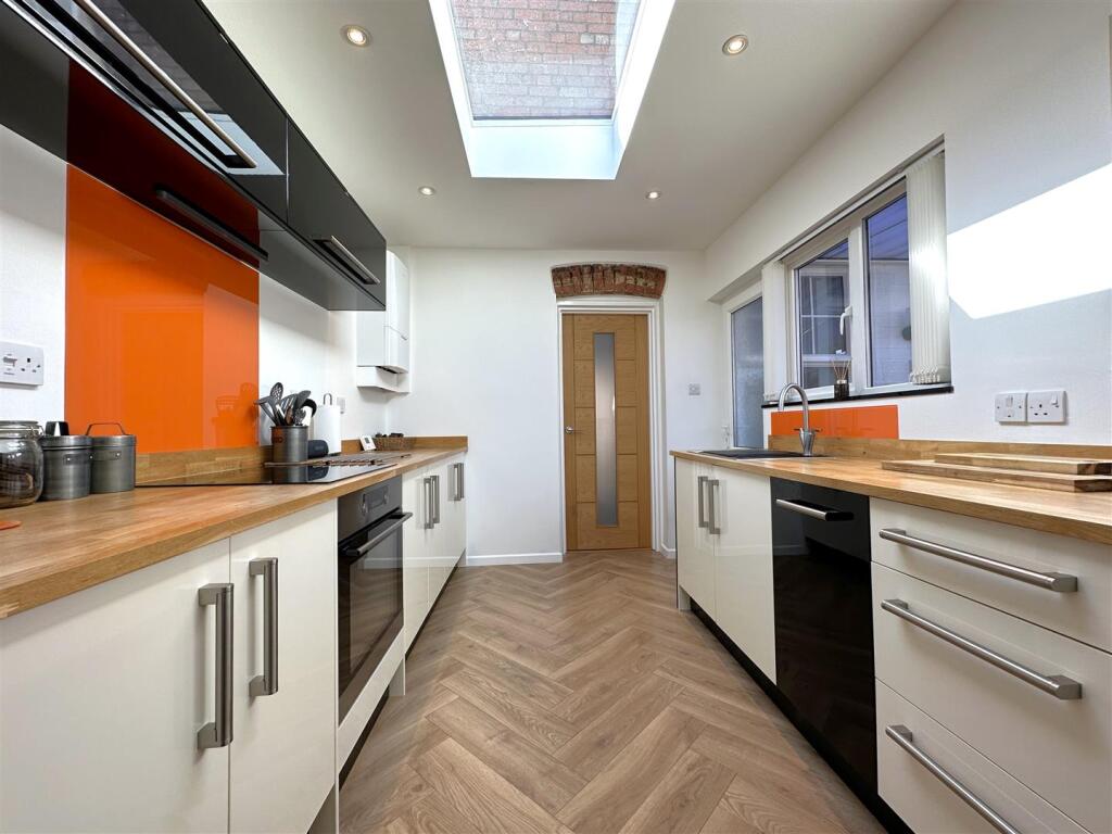 Excellent Contemporary Kitchen 909