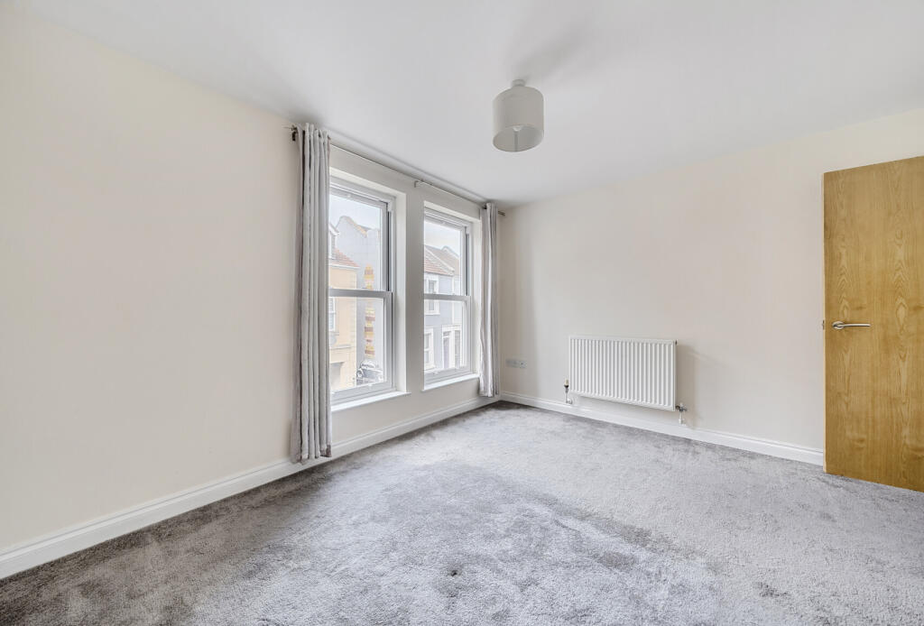 1315294-12-685d24...