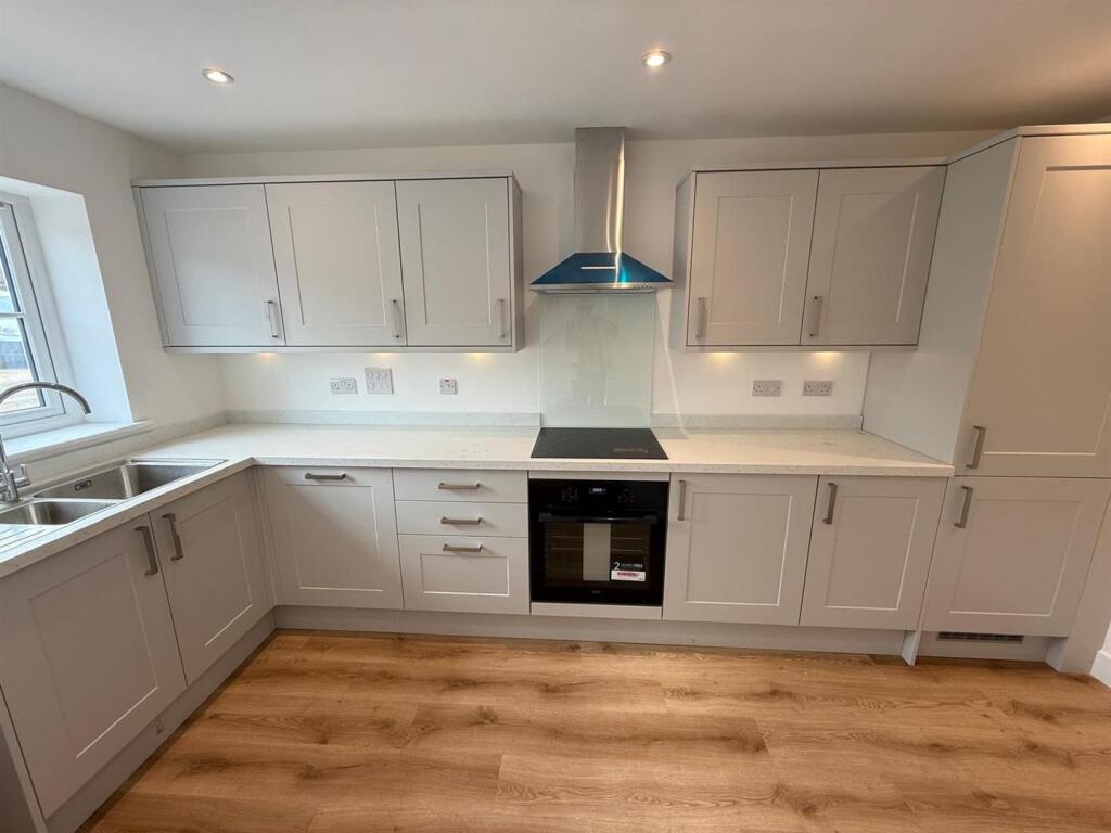 Plot 368 example kitchen.jpeg