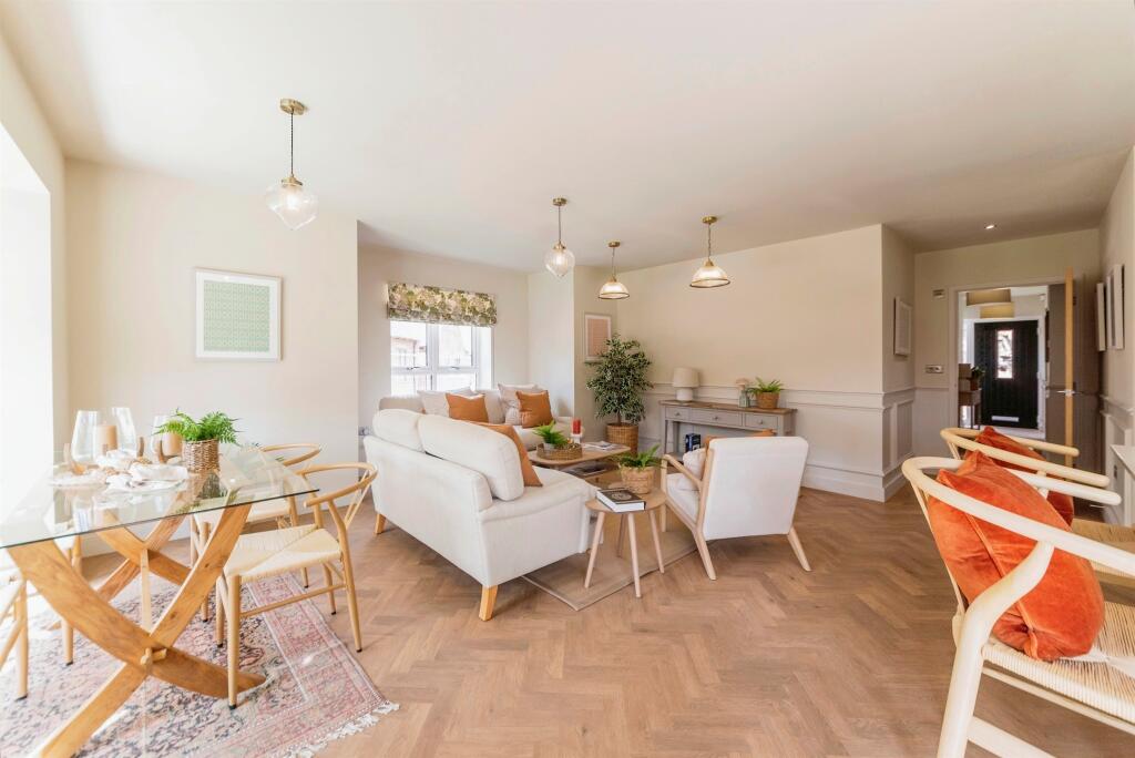 Kitchen, Diner, Lounge