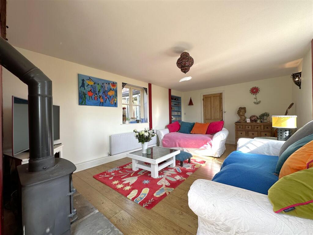 Large Reception Room 562
