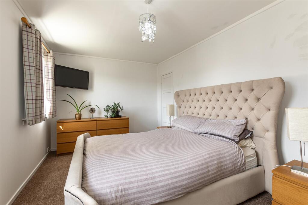 53 Weirgate Avenue St Boswells 21.JPG