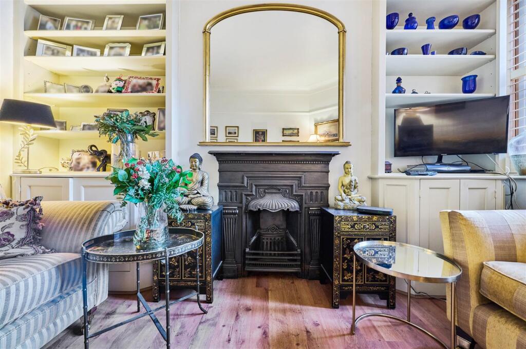 Albert Palace Mansions, Reception, Eden Harper SW1