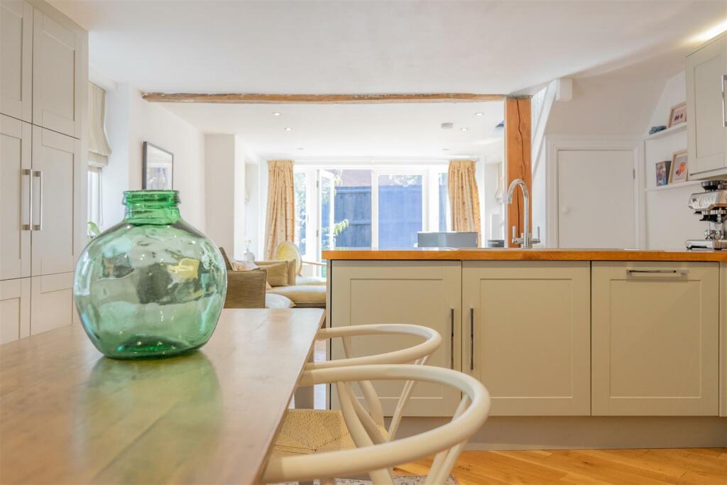 Home-4.jpg