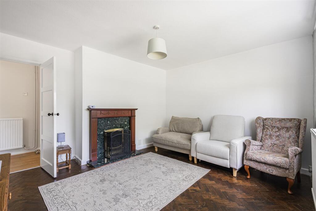 The Gables, Badby Road West