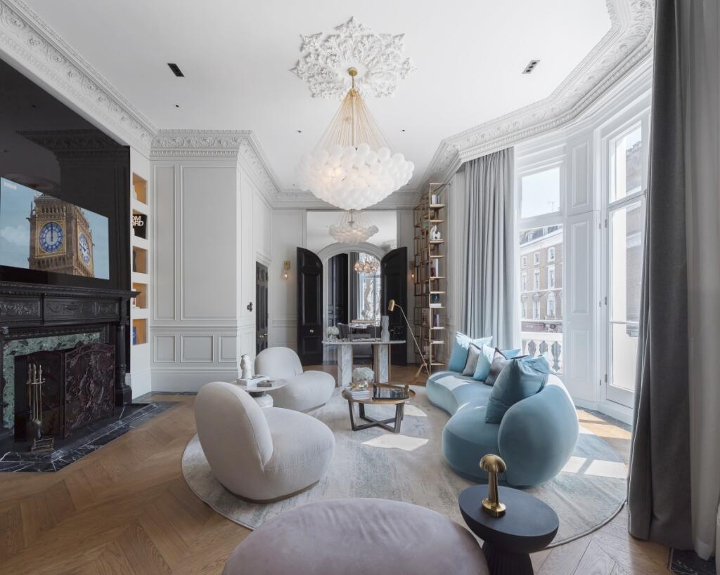 107Queensgate_liv...