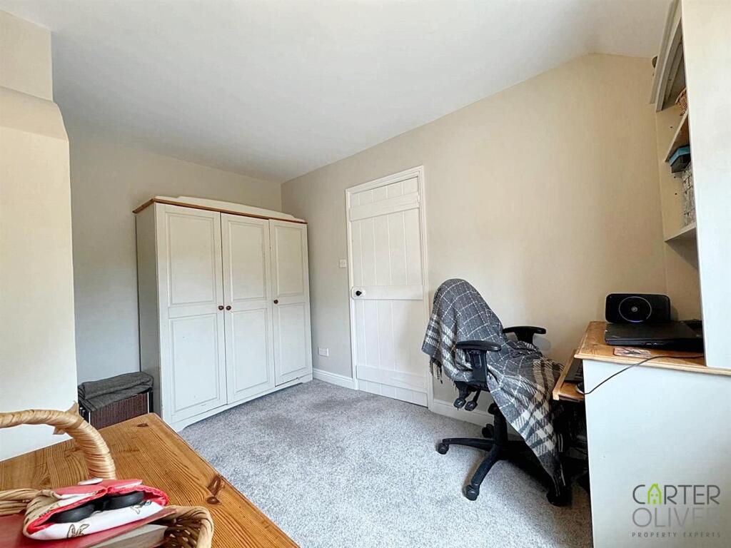 BEDROOM 3