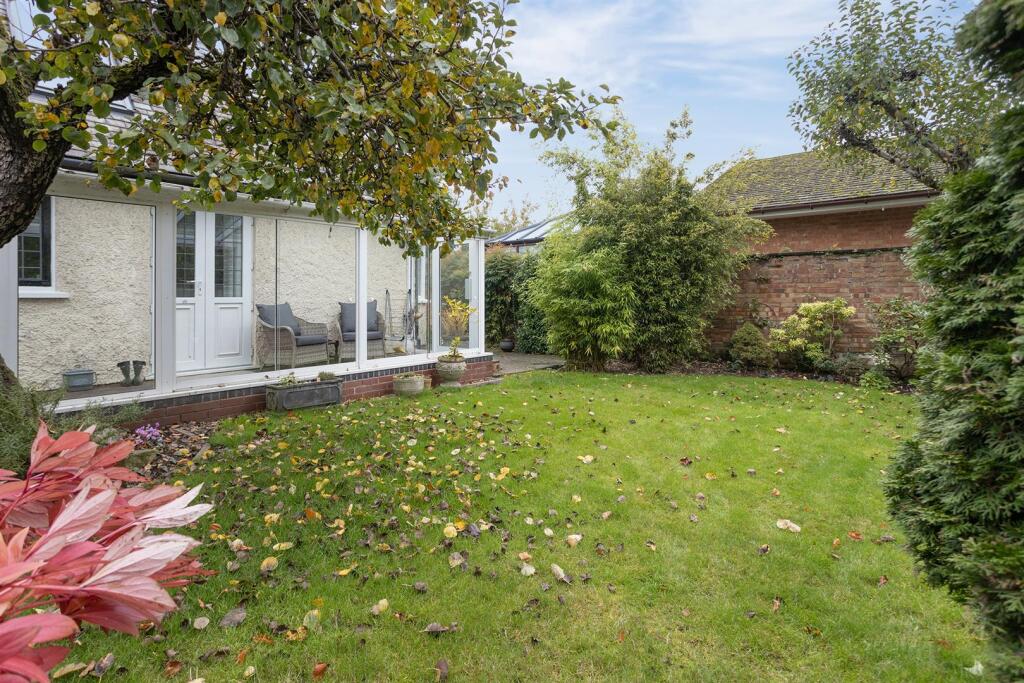 21 Moultrie Road, Rugby