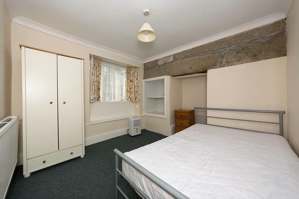 room-2-1.jpg