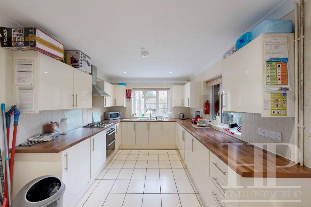 Communal Kitchen/Living Area