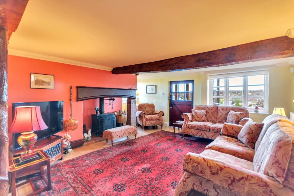 Sitting Room.jpg