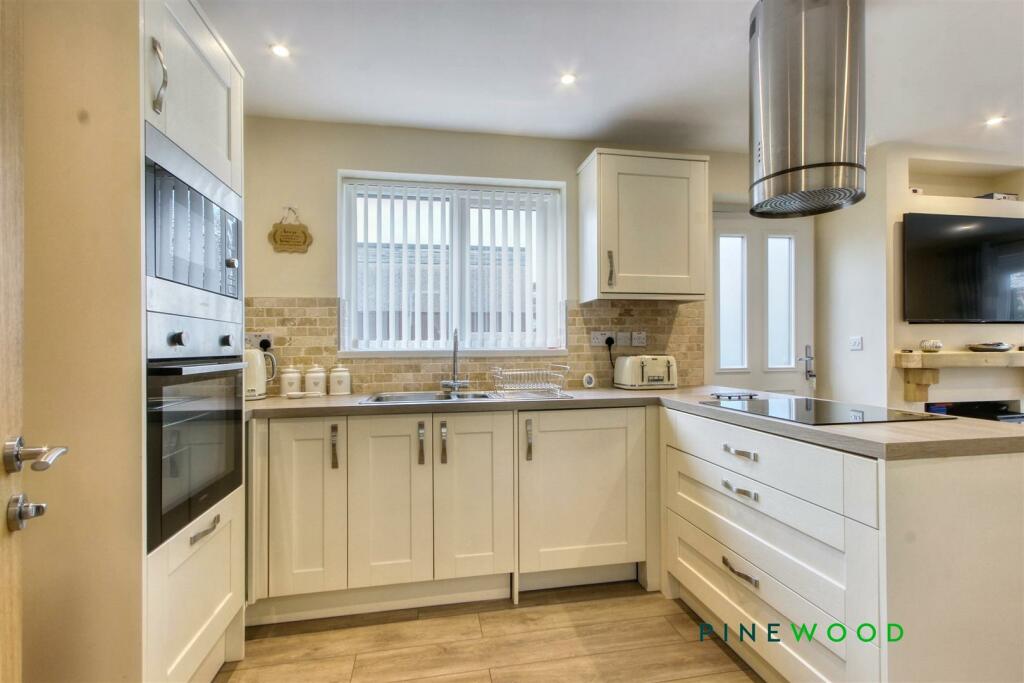 HIDEAWAY - KITCHEN DINER