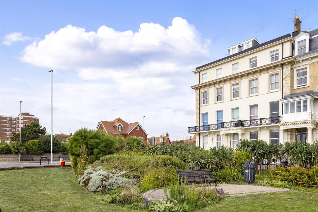 Heene Terrace, West Mansions 25a-021.JPG