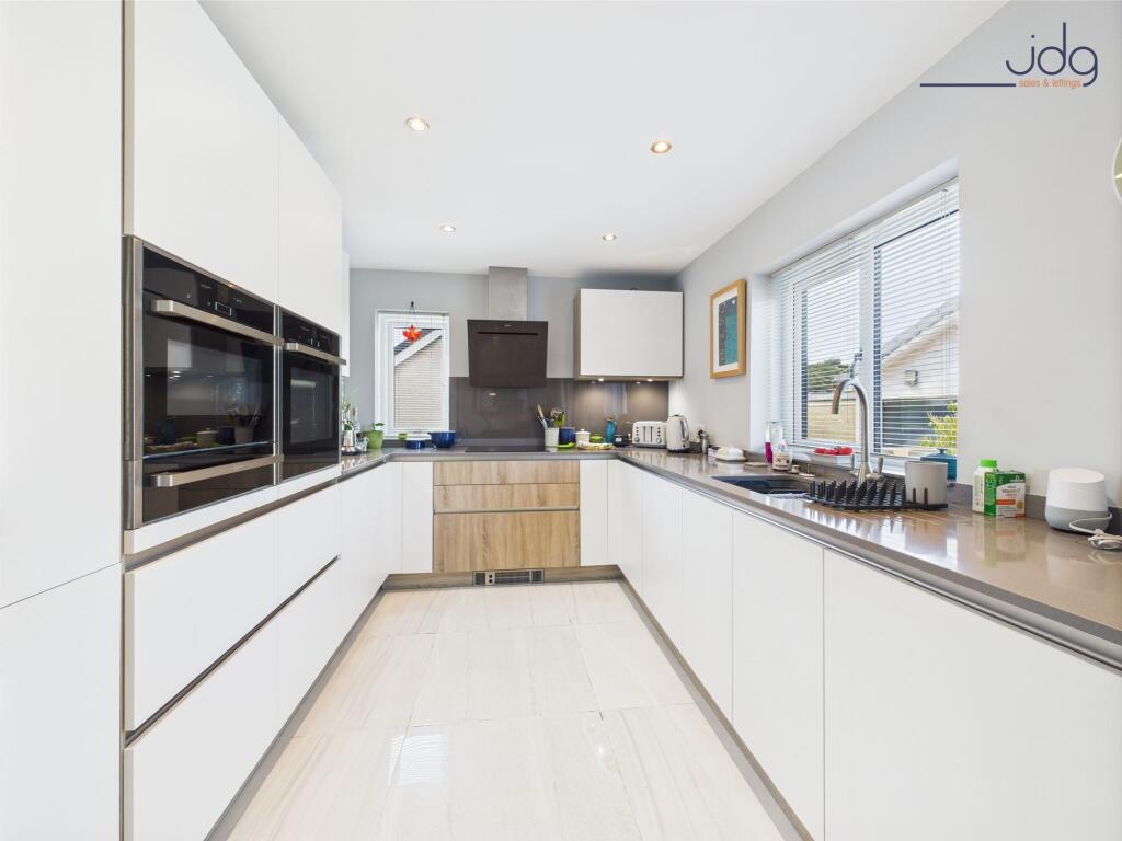 German-designed Keller kitchen diner