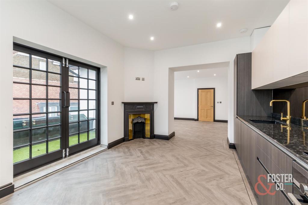 Dyke Road, 218, Flat 2-3.JPG