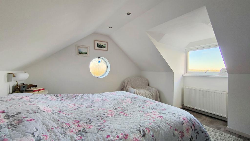 bed 1.jpg