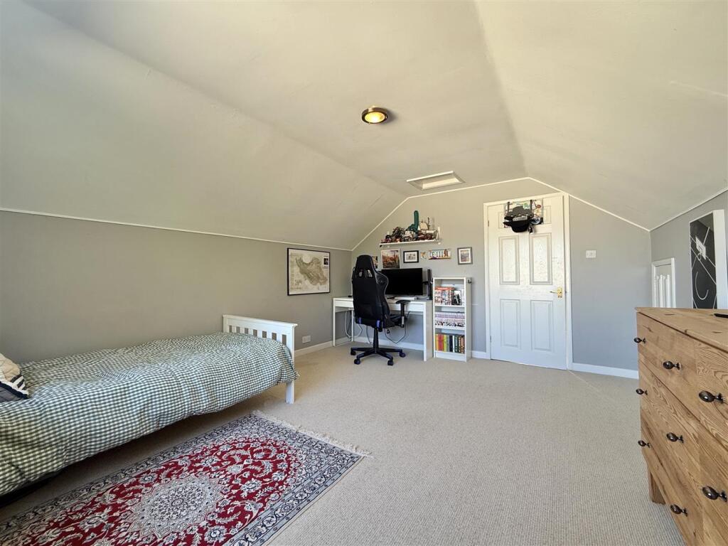 Master  Bedroom.jpeg