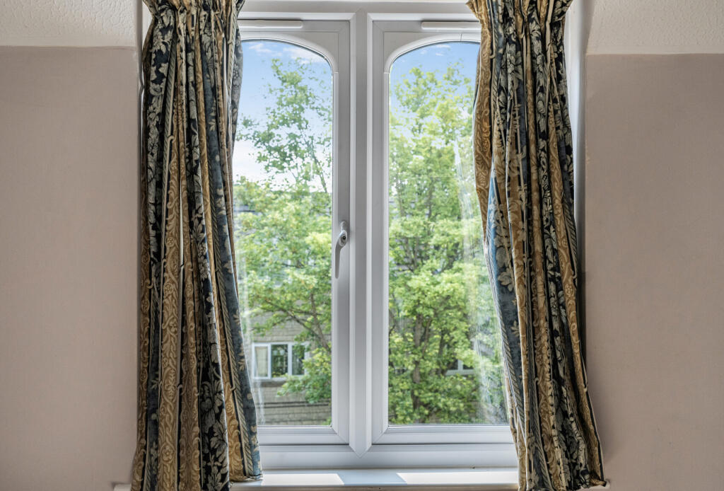 1305243-14-68401c...