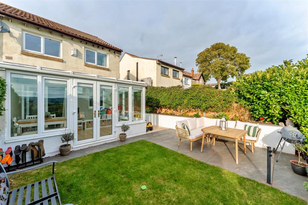 5 Church Court, Church Road, Redhill BS40 5SG 46.j