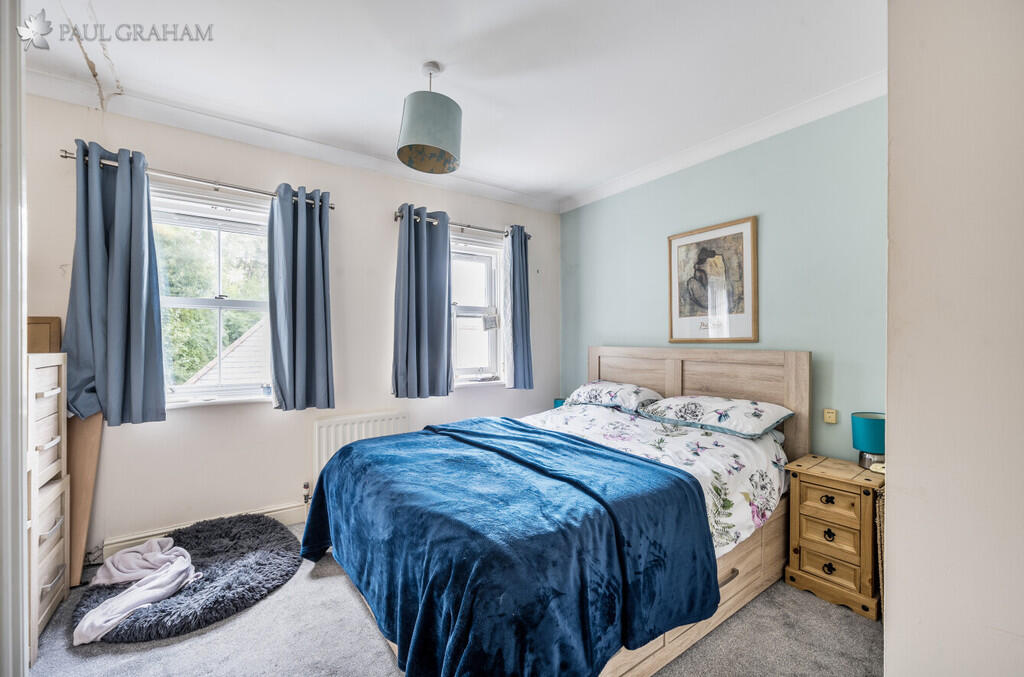 c1792ccf-4bcf-4e4...