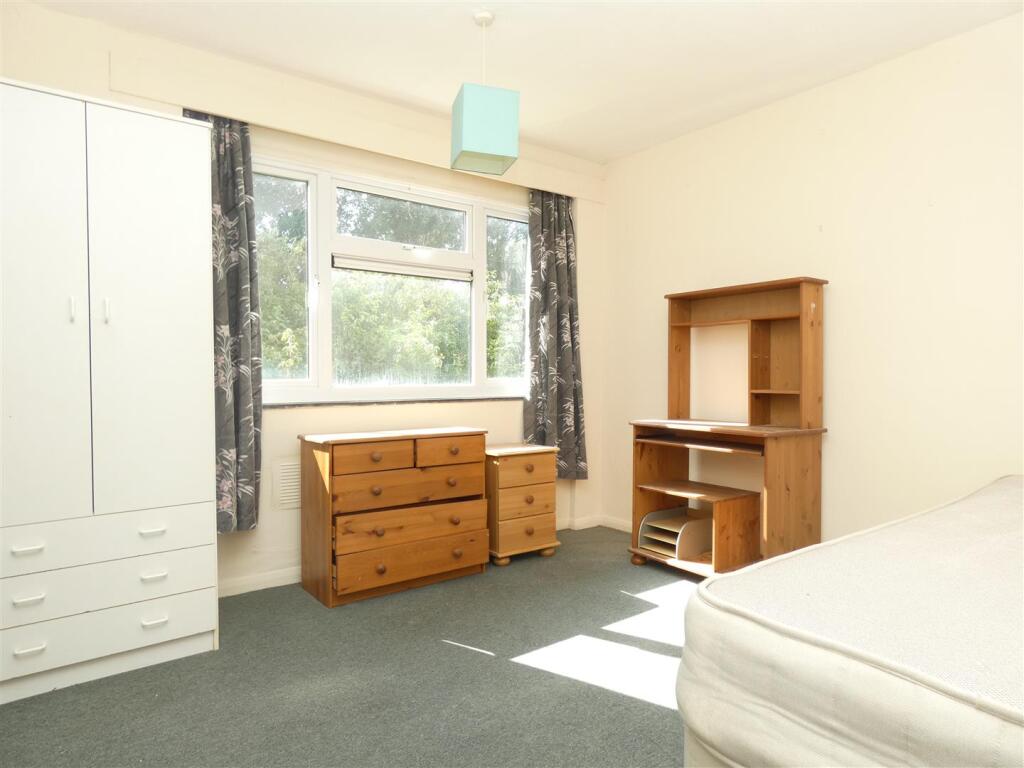 general 14645834_448