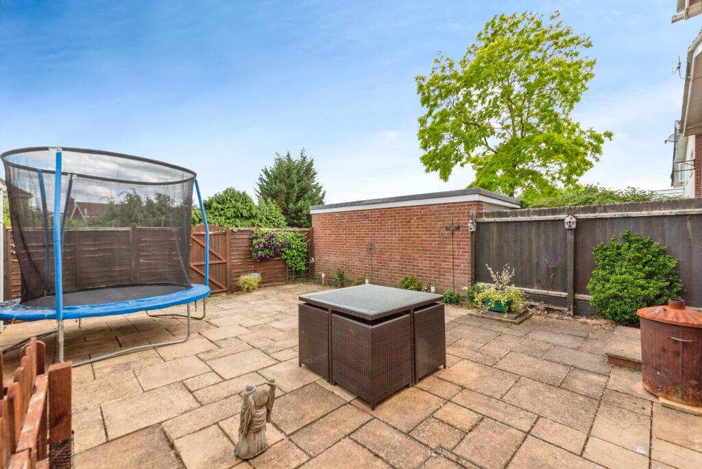 15_peascliffe_drive-17