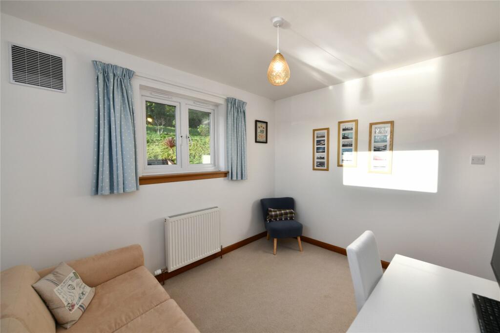 Bedroom 4/Office