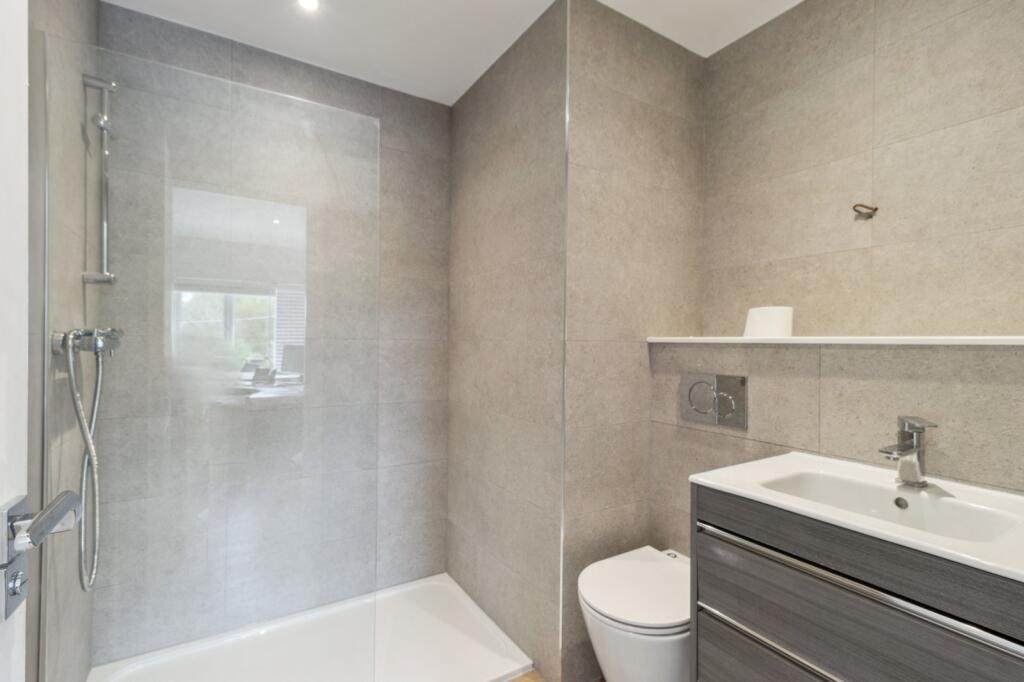 Ensuite Shower