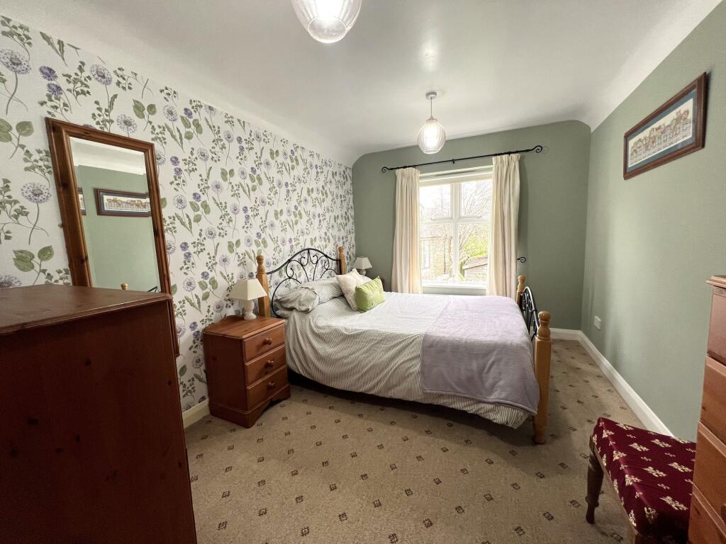 BEDROOM FOUR / GUEST SUITE