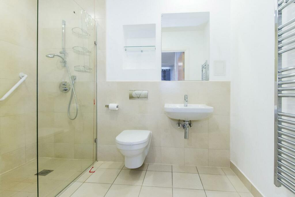 En-Suite Shower/Wet Room