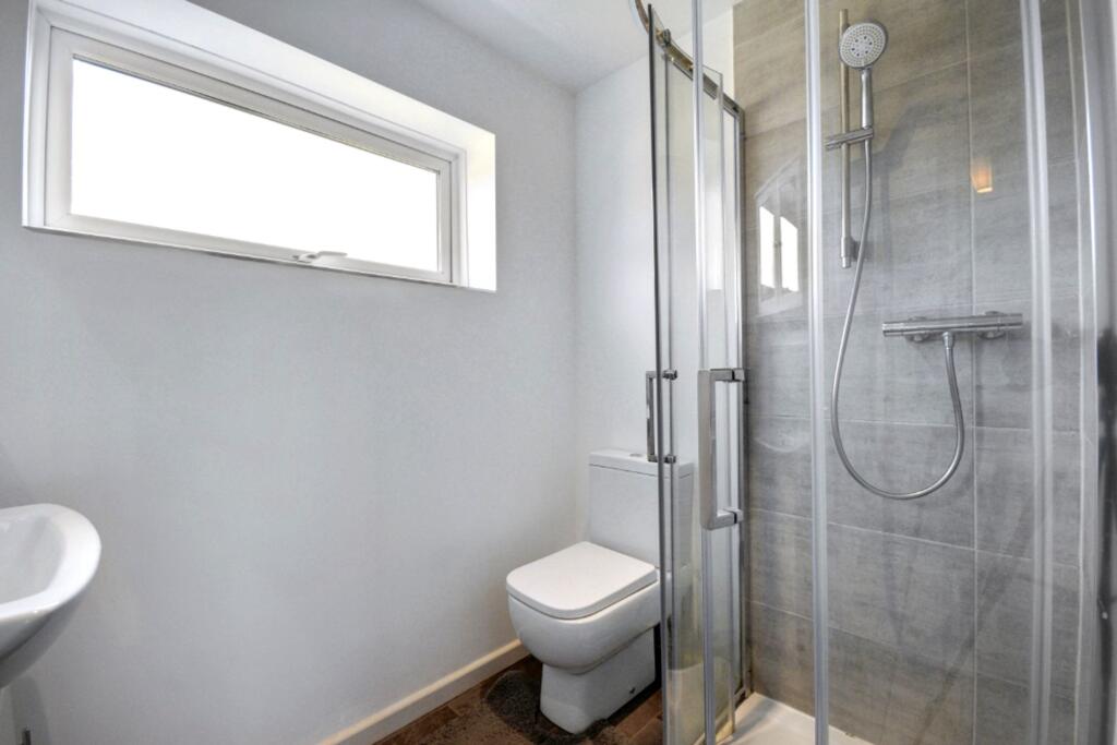 Ensuite (Bedroom 1)