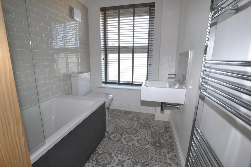 bathroom.jpeg
