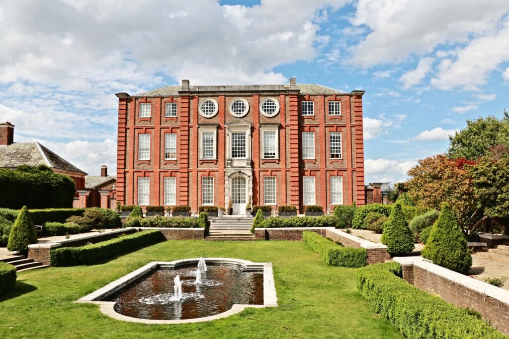 QMP - Sunken Garden min