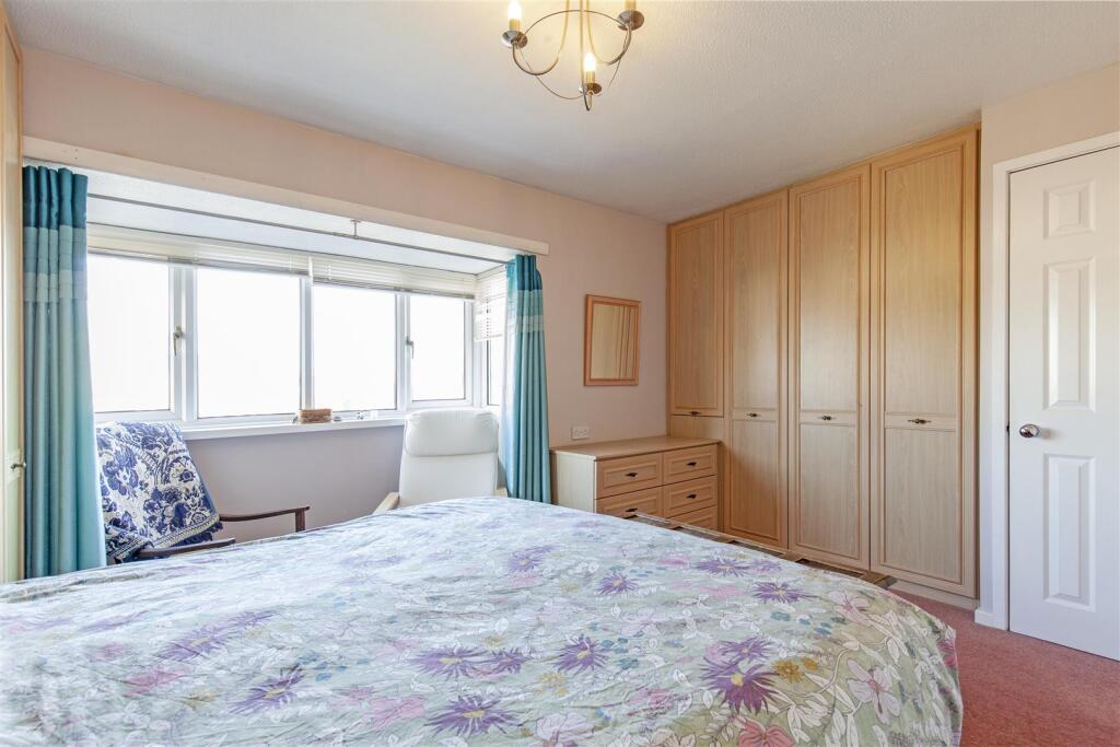 Bedroom 1-3.jpg