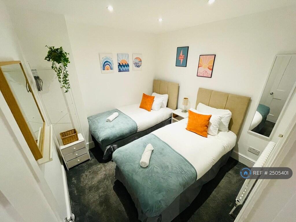 Back Bedroom Double/Twin