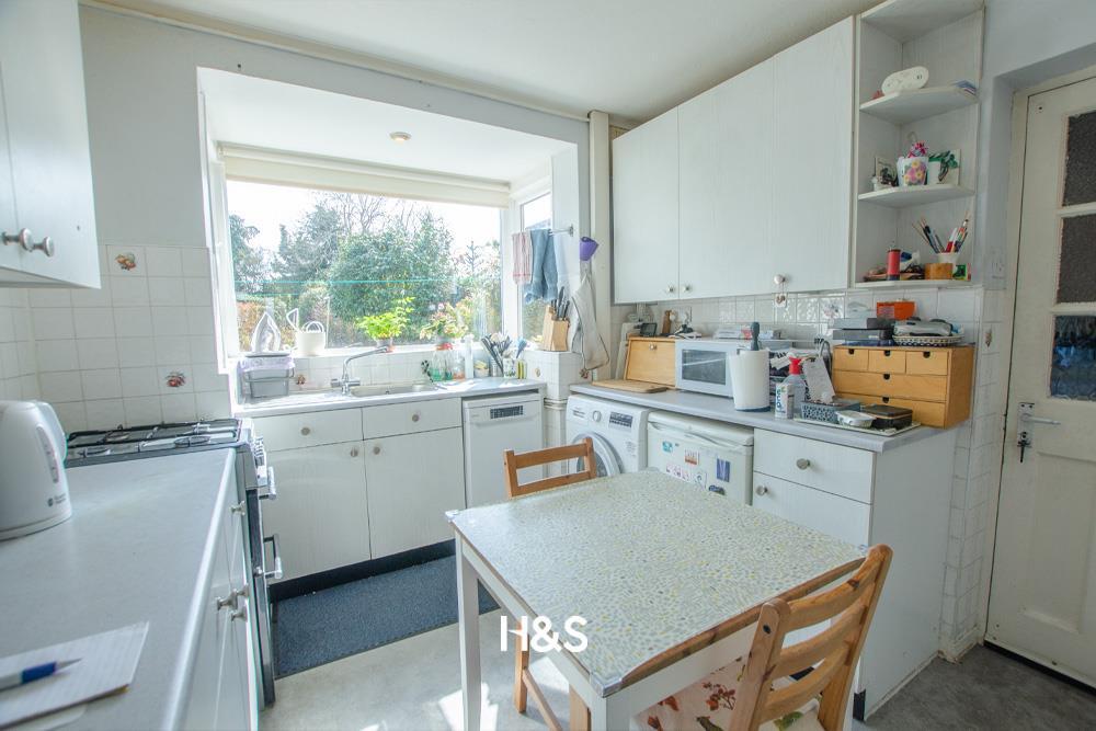 57 station road - kitchen.jpg