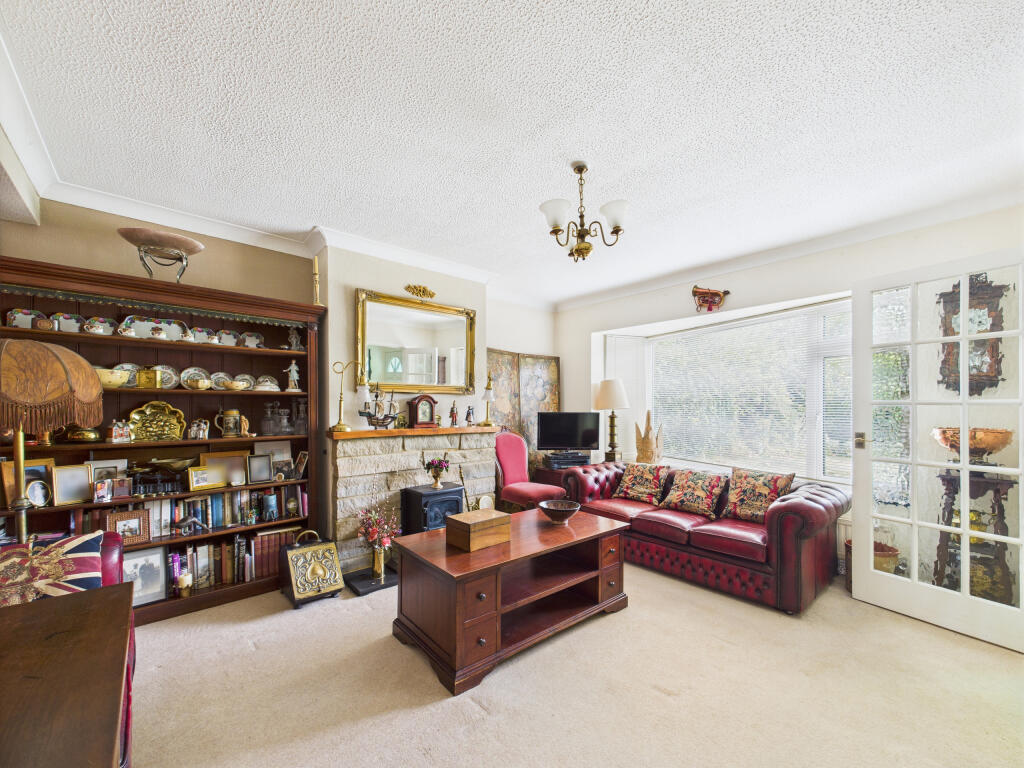 CAM01354G0-PR0566-STILL009