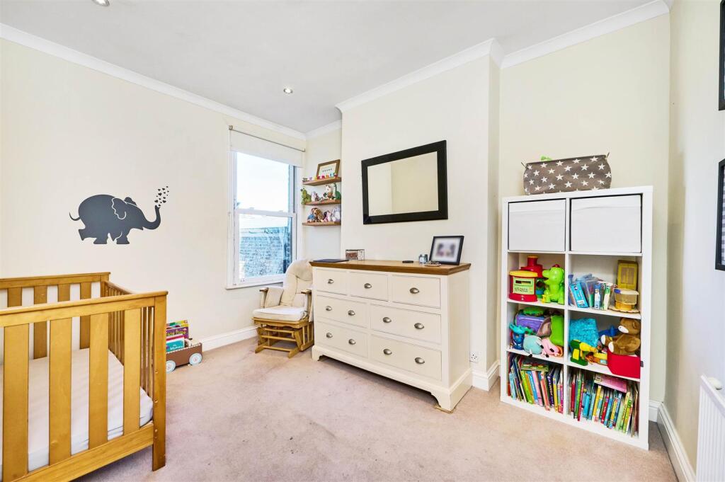 James_Anderson_-_Fawe_Park_Rd__London_SW15_2EG__UK