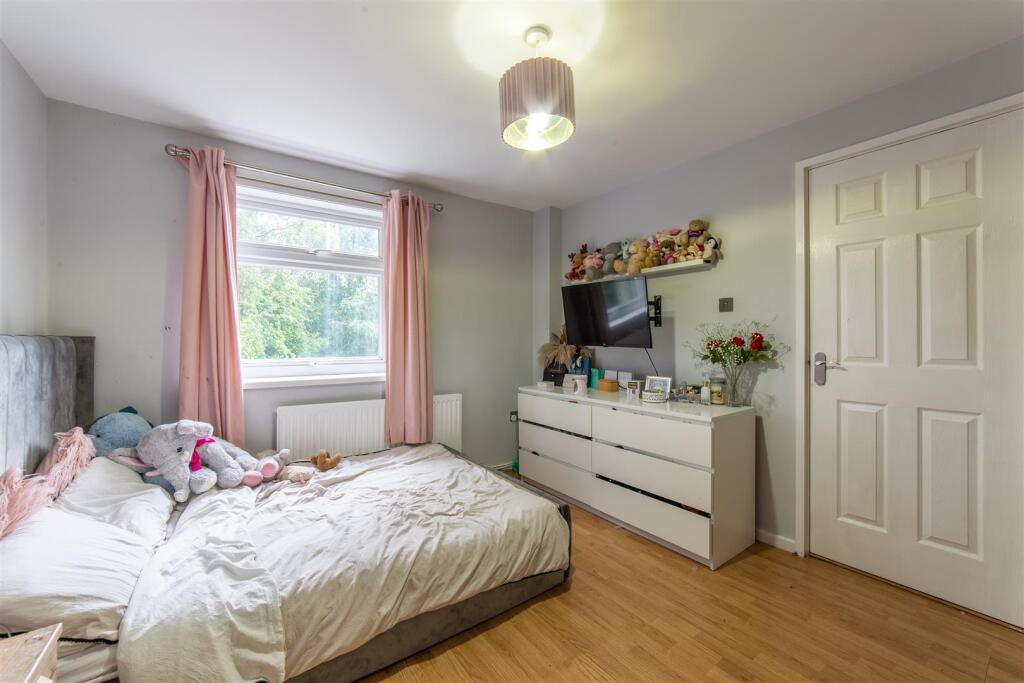 11 Hafod Court Road-5.jpg