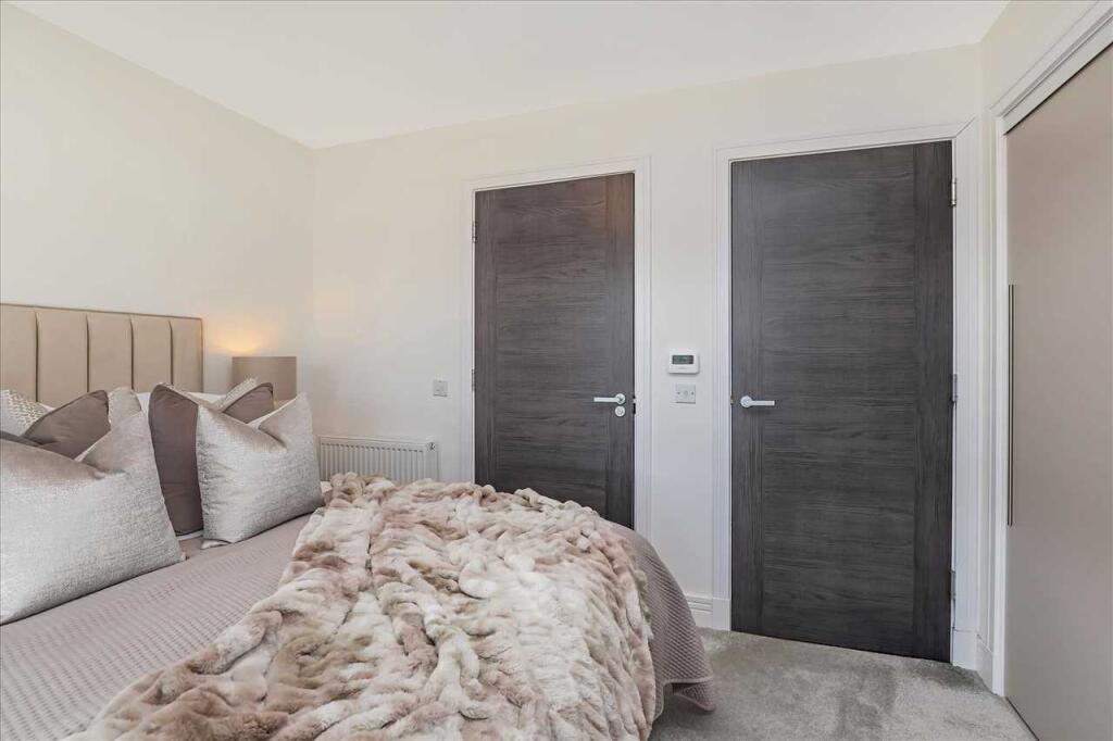 Bedroom One (3)