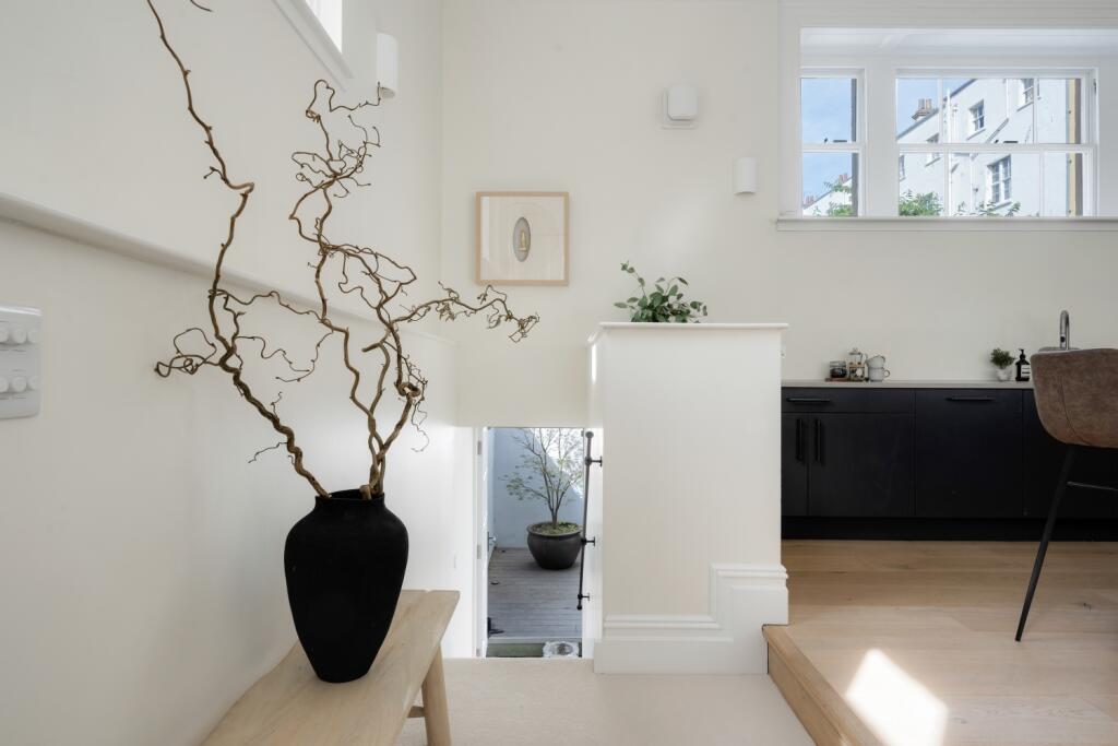 Inside Outside Lifestyle