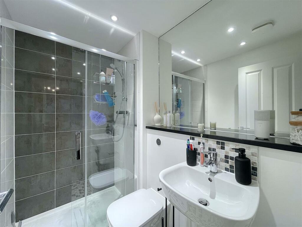 En-Suite (1).jpeg