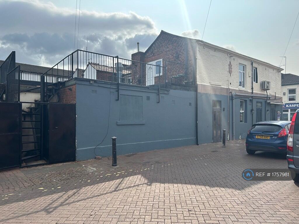 End Terrace Building 