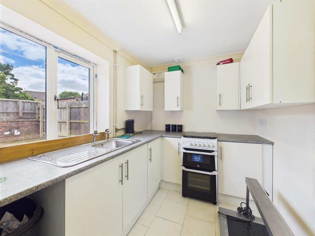 CAM03975G0-PR0126-STILL005 (1).jpg