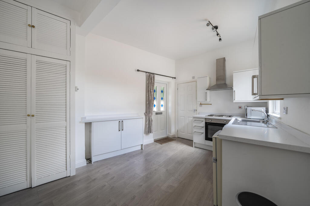 1316162-9-686695f...