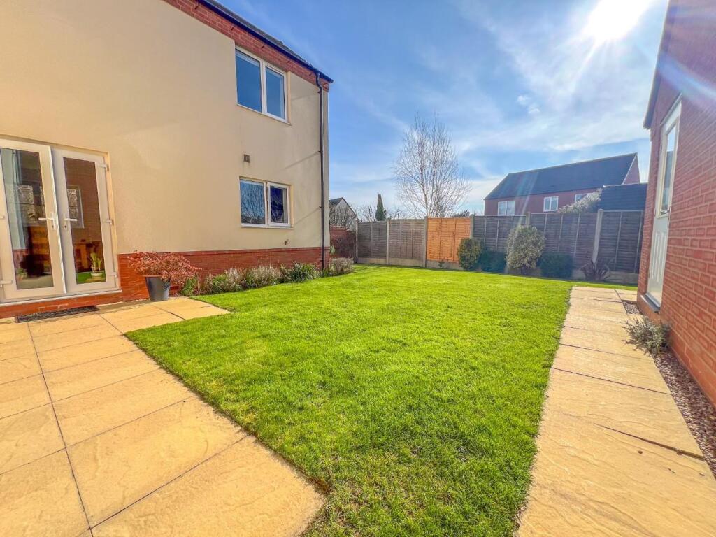 Lower Farm Way - Image-15.jpg