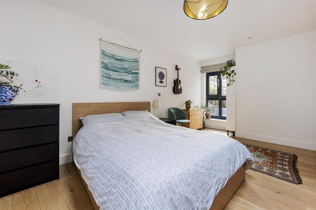 Threaders Apartments E2