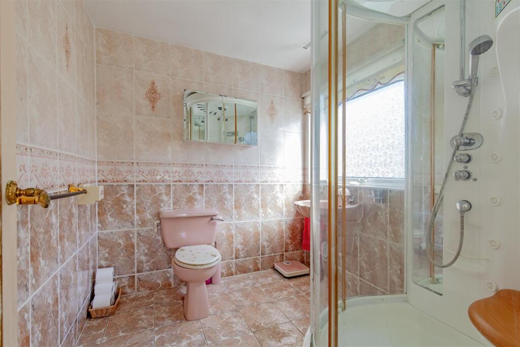En Suite-1.jpg